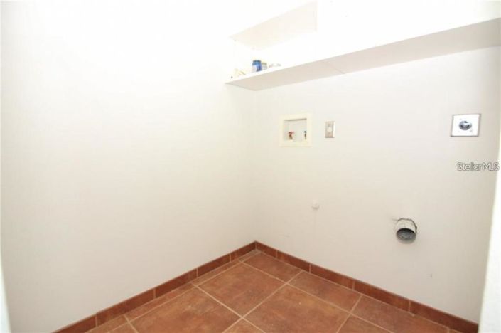 Image No.23-2 Bed Townhouse for sale