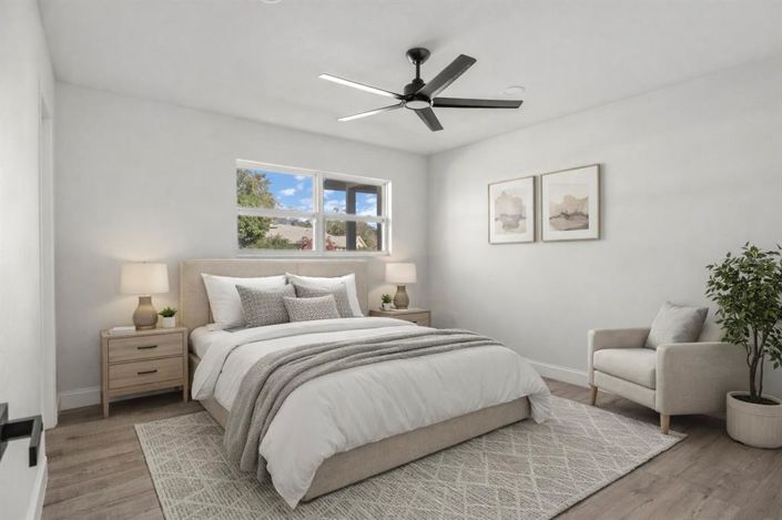 Image No.11-3 Bed House for sale