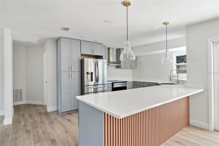 Image No.4-3 Bed House for sale