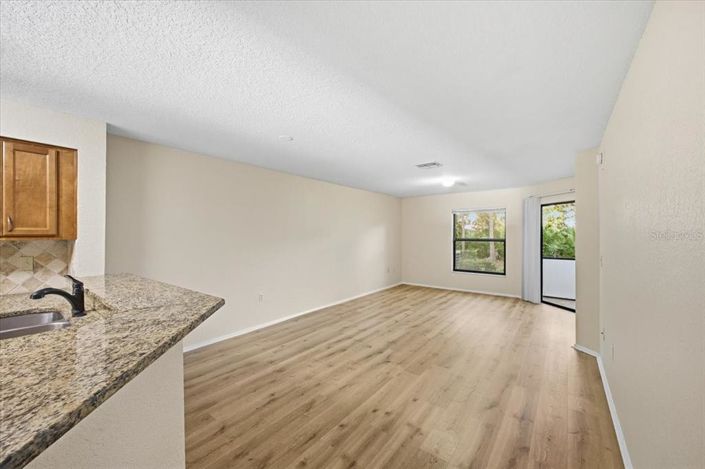 Image No.13-Appartement de 2 chambres à vendre à Saint John