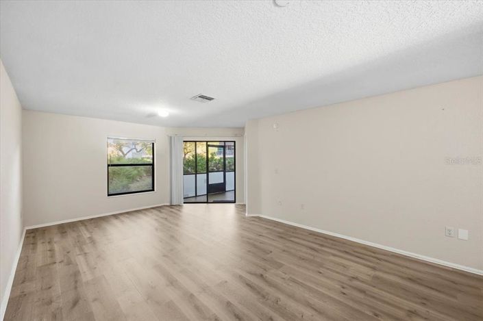 Image No.14-Appartement de 2 chambres à vendre à Saint John