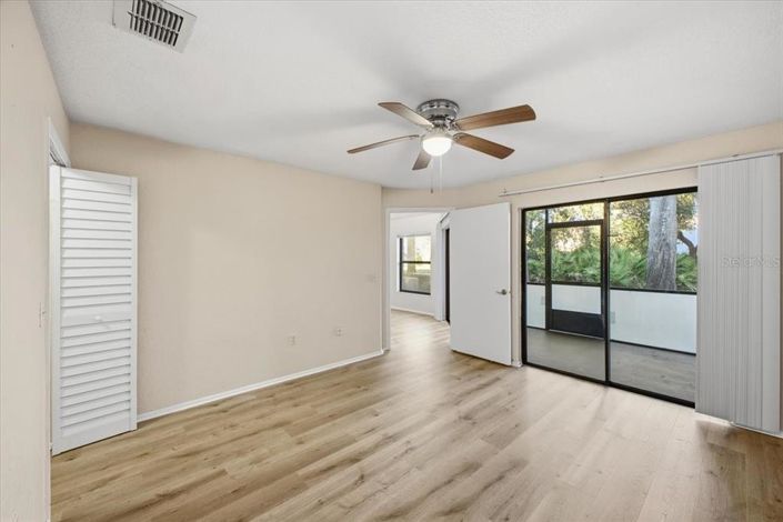 Image No.22-Appartement de 2 chambres à vendre à Saint John