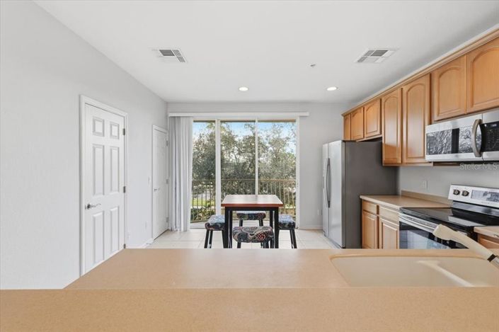 Image No.11-3 Bed Townhouse for sale