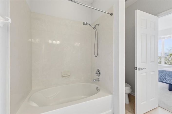 Image No.31-3 Bed Townhouse for sale