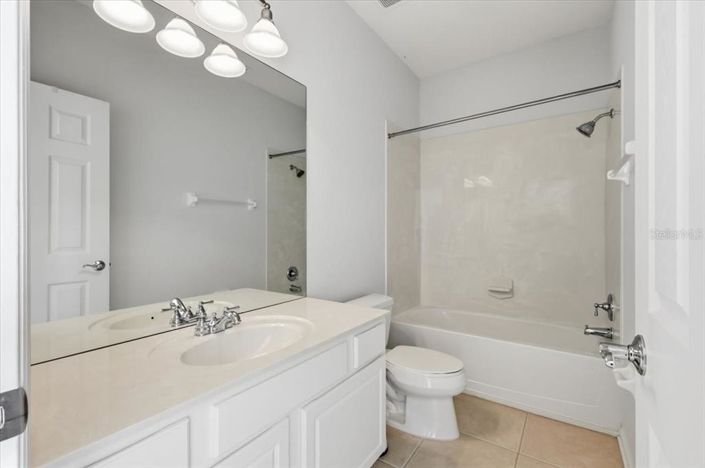 Image No.35-3 Bed Townhouse for sale