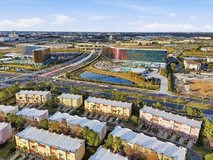 Image No.41-3 Bed Townhouse for sale