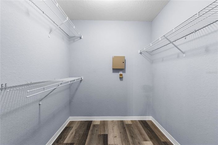 Image No.20-3 Bed Apartment for sale