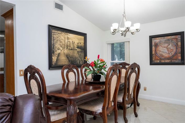 Image No.29-4 Bed House for sale