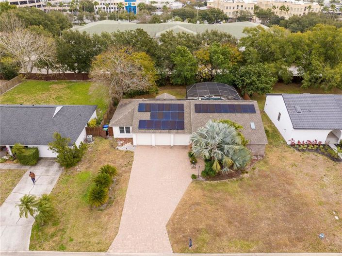 Image No.3-4 Bed House for sale