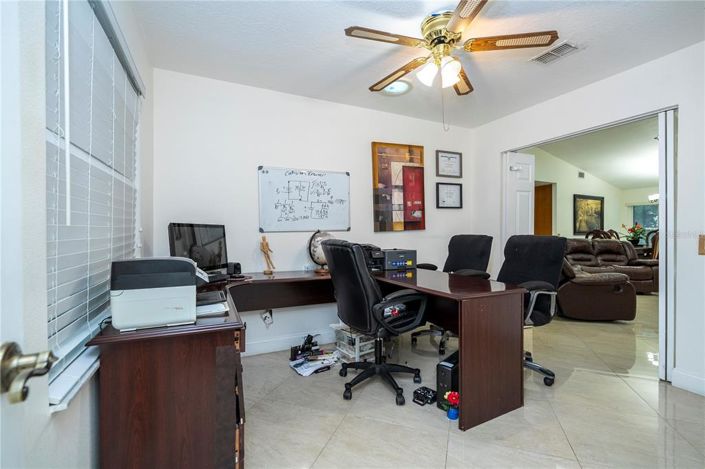 Image No.35-4 Bed House for sale