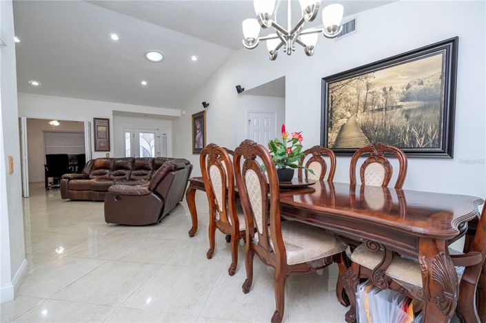 Image No.38-4 Bed House for sale