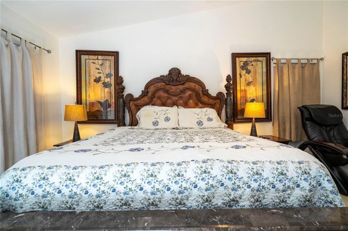 Image No.40-4 Bed House for sale