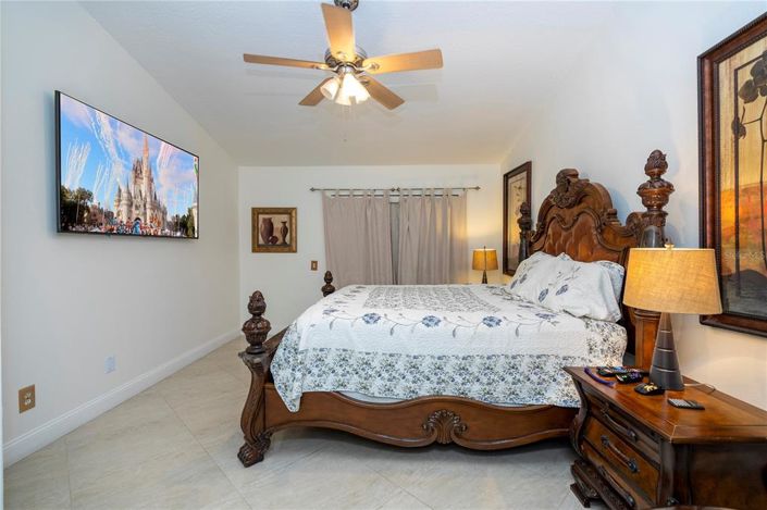 Image No.43-4 Bed House for sale