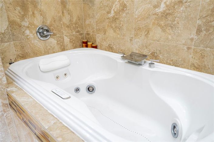 Image No.48-4 Bed House for sale