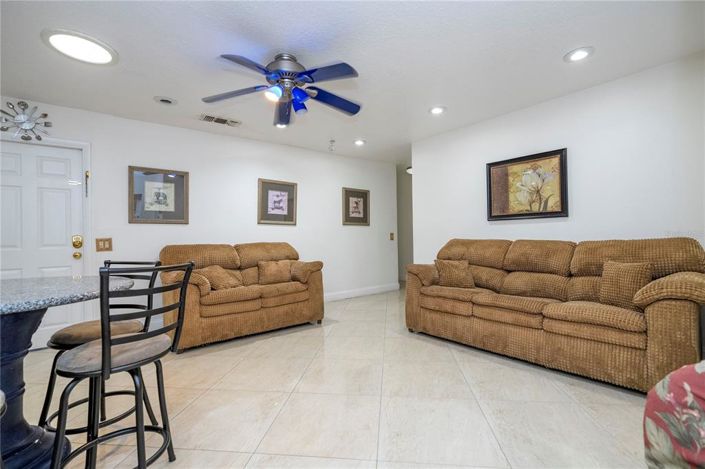 Image No.55-4 Bed House for sale