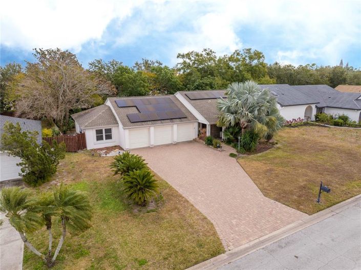 Image No.9-4 Bed House for sale