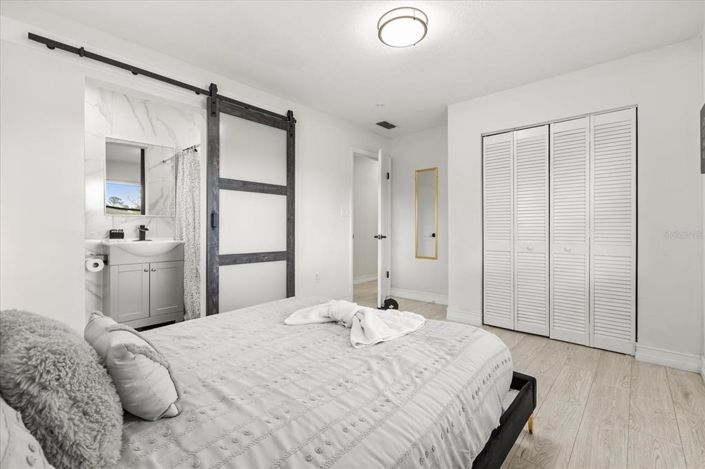 Image No.14-3 Bed House for sale