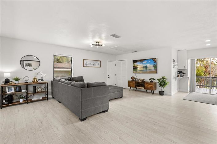 Image No.4-3 Bed House for sale