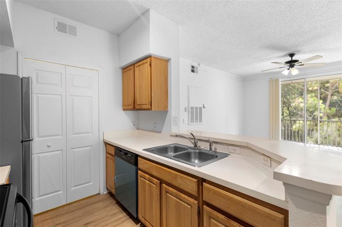 Image No.6-Appartement de 2 chambres à vendre à Saint John