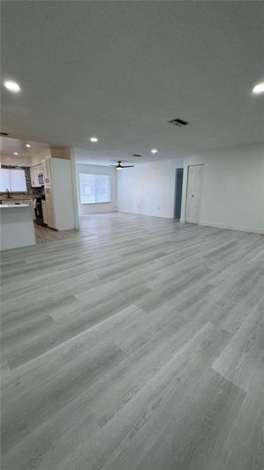 Image No.10-2 Bed House for sale