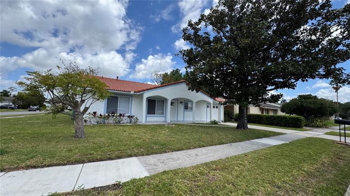 Image No.3-2 Bed House for sale