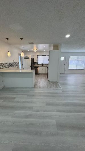 Image No.32-2 Bed House for sale