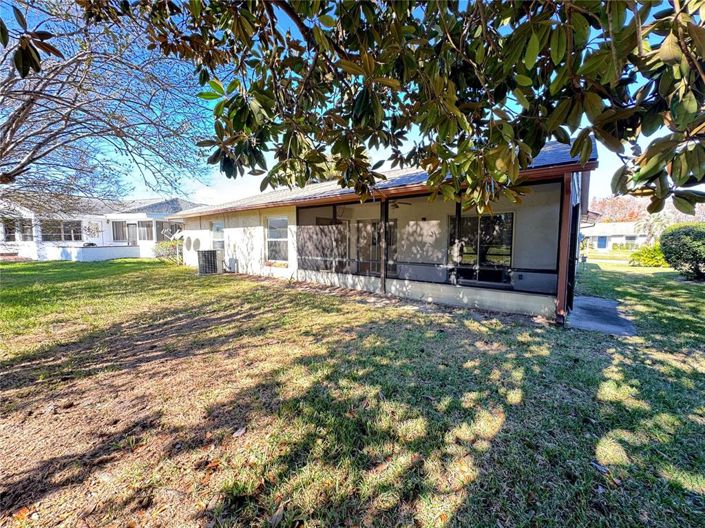 Image No.10-3 Bed House for sale