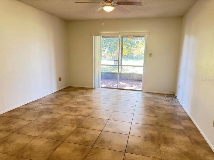 Image No.19-3 Bed House for sale