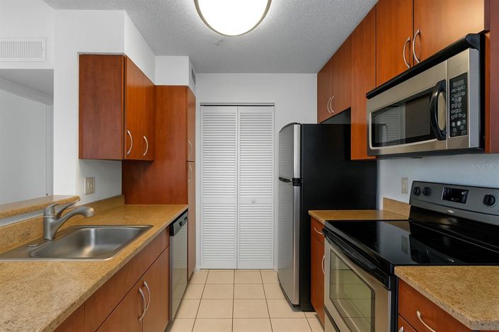 Image No.7-Appartement de 2 chambres à vendre à Saint John