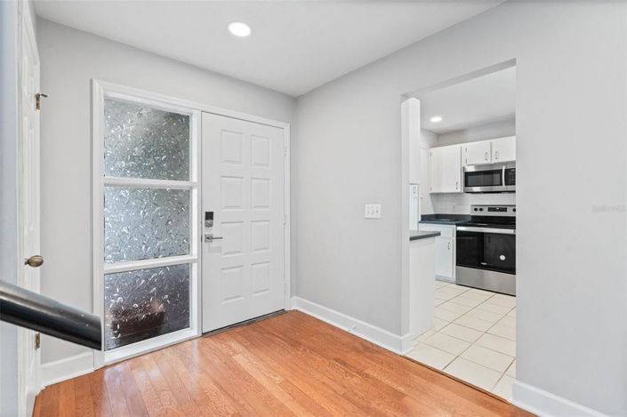 Image No.18-3 Bed Townhouse for sale