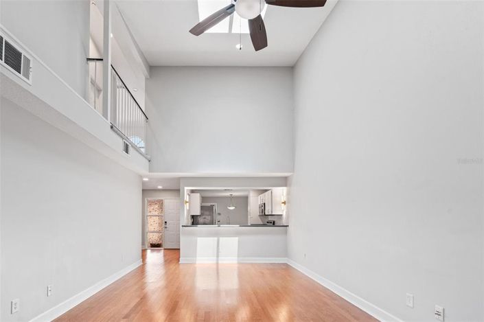 Image No.23-3 Bed Townhouse for sale