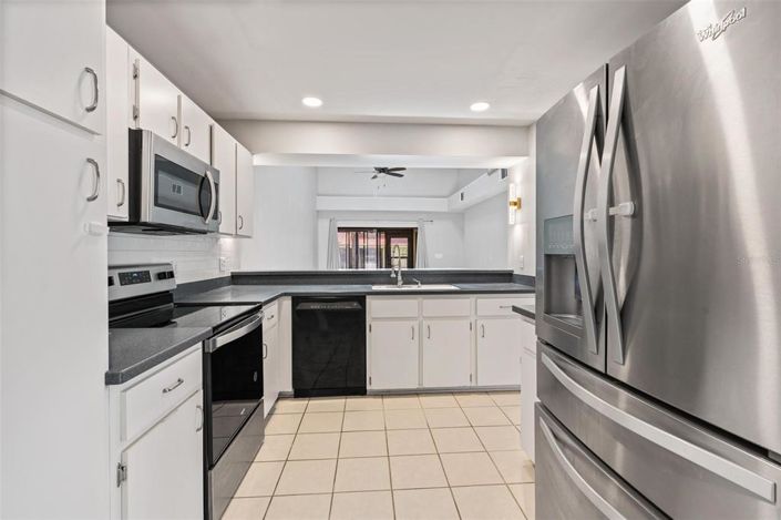 Image No.33-3 Bed Townhouse for sale