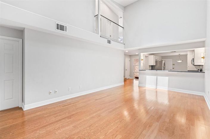 Image No.36-3 Bed Townhouse for sale