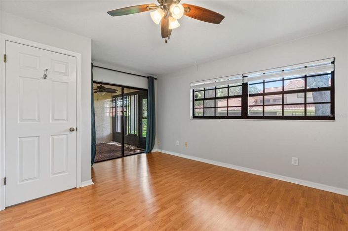 Image No.40-3 Bed Townhouse for sale