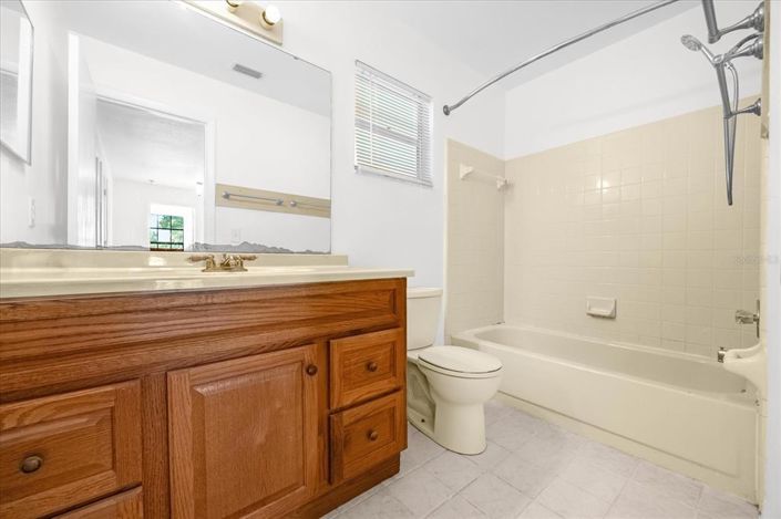 Image No.21-4 Bed House for sale