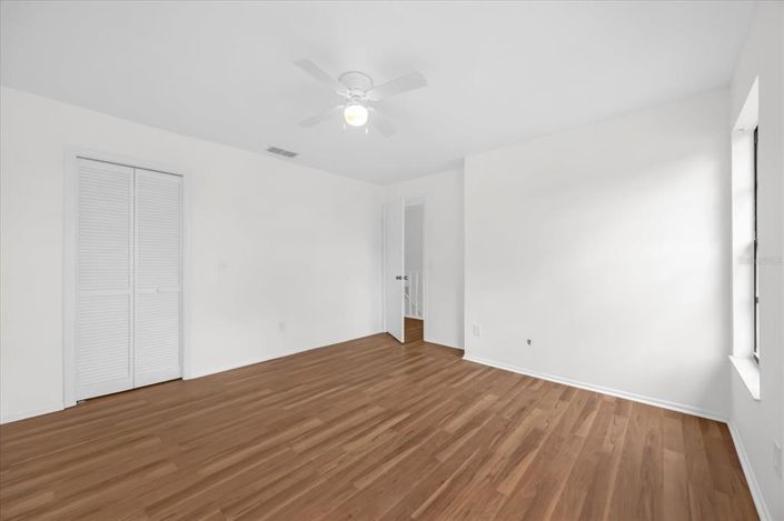 Image No.26-4 Bed House for sale