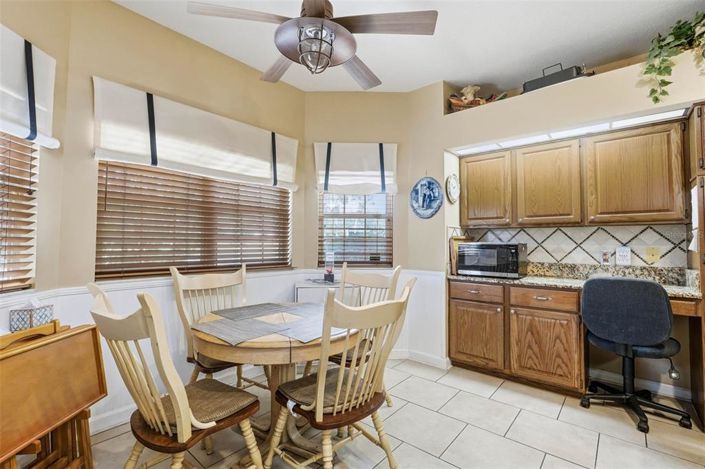 Image No.17-3 Bed Townhouse for sale