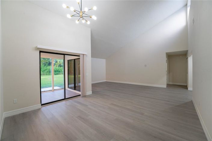 Image No.13-4 Bed House for sale