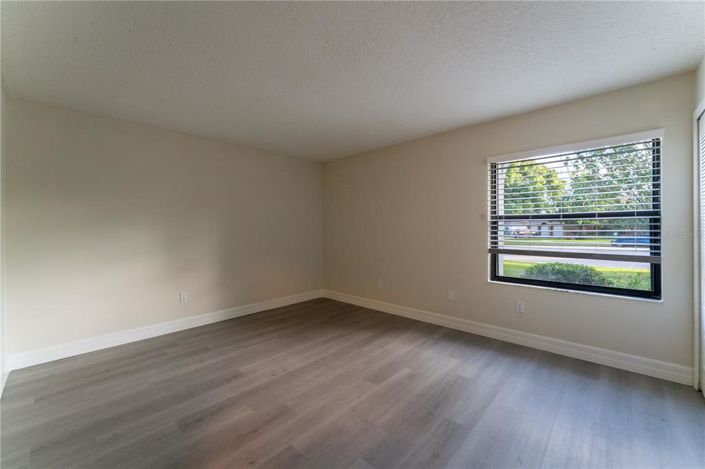 Image No.16-4 Bed House for sale