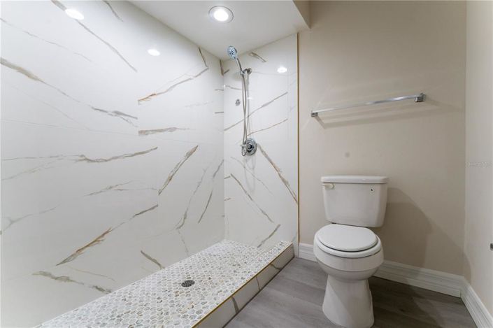 Image No.23-4 Bed House for sale