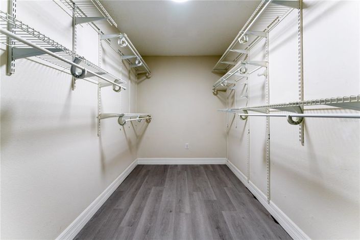 Image No.24-4 Bed House for sale