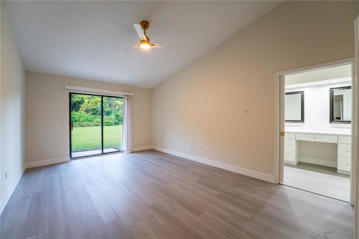 Image No.30-4 Bed House for sale