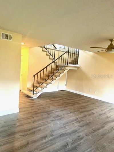 Image No.26-3 Bed Townhouse for sale