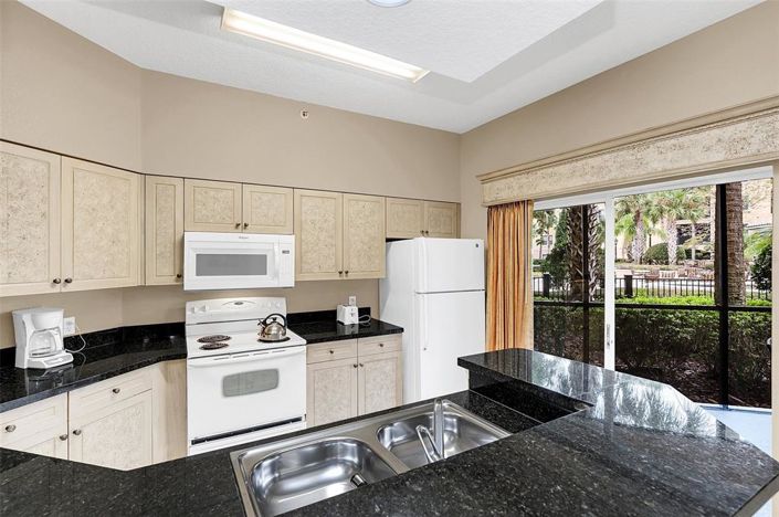 Image No.10-3 Bed Apartment for sale