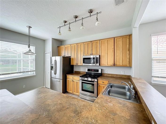 Image No.13-4 Bed House for sale