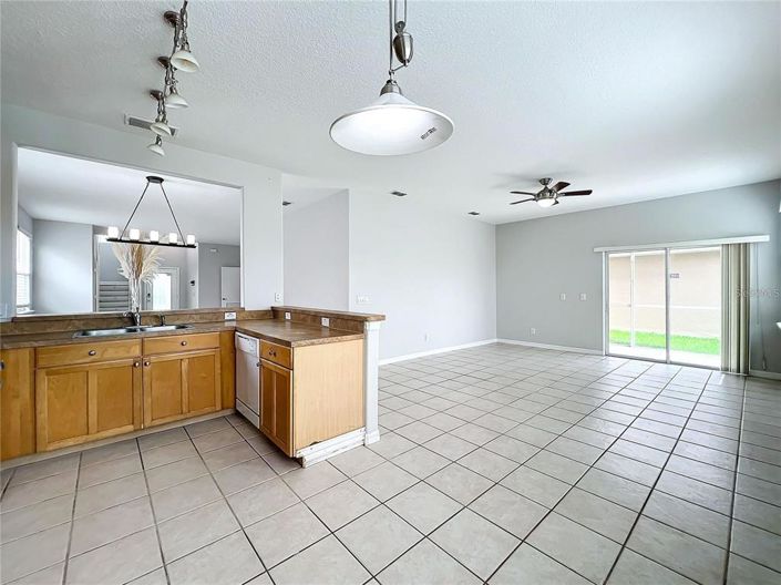 Image No.14-4 Bed House for sale