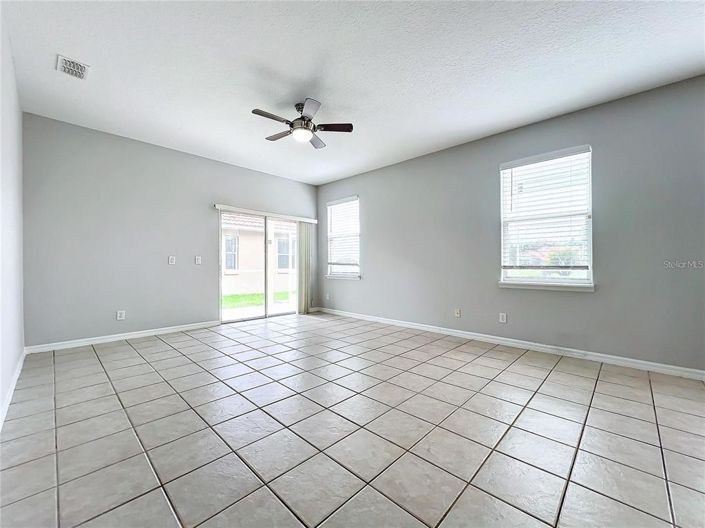 Image No.15-4 Bed House for sale