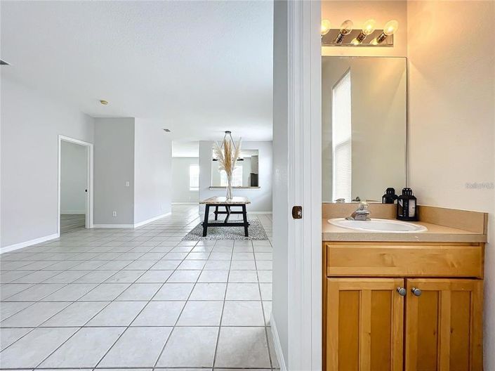 Image No.17-4 Bed House for sale