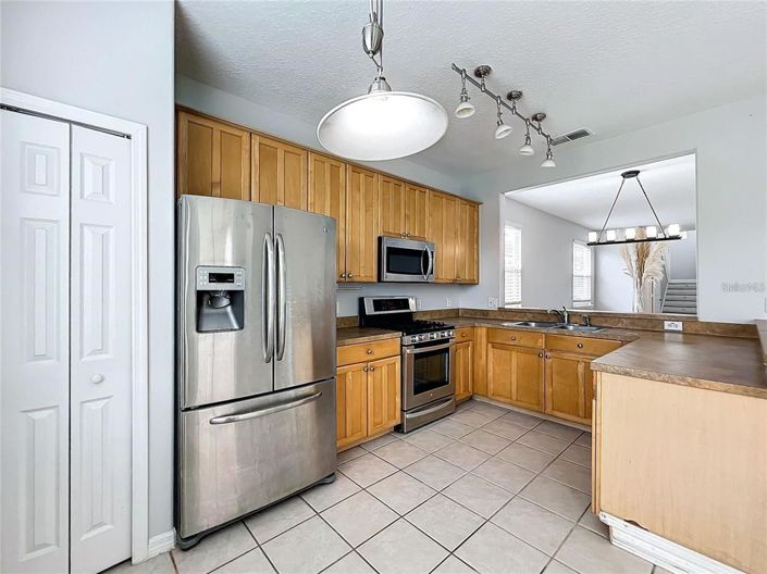 Image No.3-4 Bed House for sale