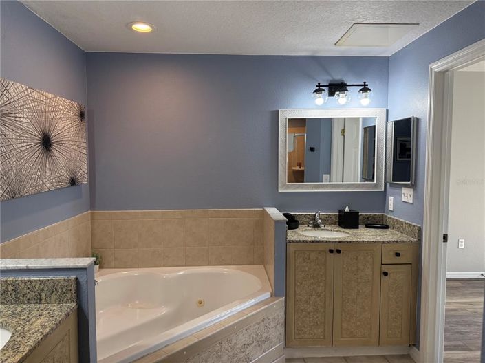 Image No.17-3 Bed Apartment for sale